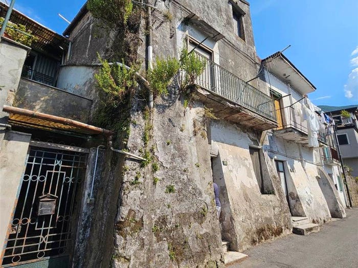 Casa bilocale in vendita in Via Michele Riccio, Nocera Inferiore