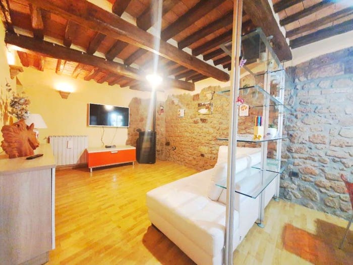 Appartamento quadrilocale in vendita in Centro Ristrutturatissimo Indipendente SNC, Centro, Acquapendente