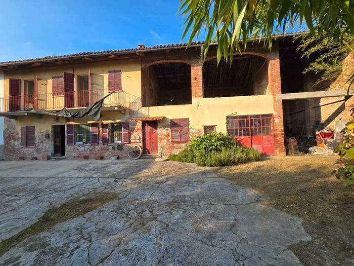 Casa con 5 locali in vendita in Frazione Remorfengo, Montiglio Monferrato