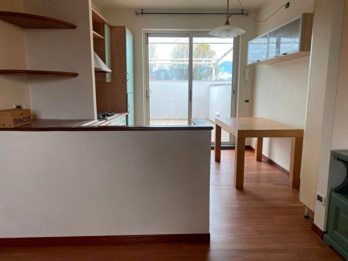 Casa quadrilocale in vendita in Via Vetraia, Viareggio