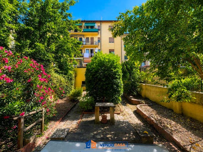 Appartamento trilocale in vendita in Via Guido Banti, Careggi Rifredi Dalmazia, Firenze