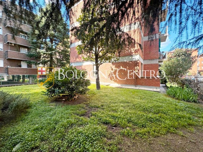 Appartamento quadrilocale in vendita in Via Galileo Galilei, Centro Garibaldi, Casalecchio di Reno