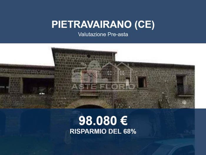 Appartamento con 6 locali in vendita in Via Sant'Antonio Abate null, Pietravairano
