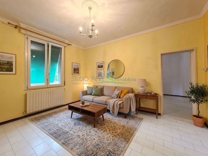 Appartamento quadrilocale in vendita in Via Leopoldo Galeotti, Centro, Pescia