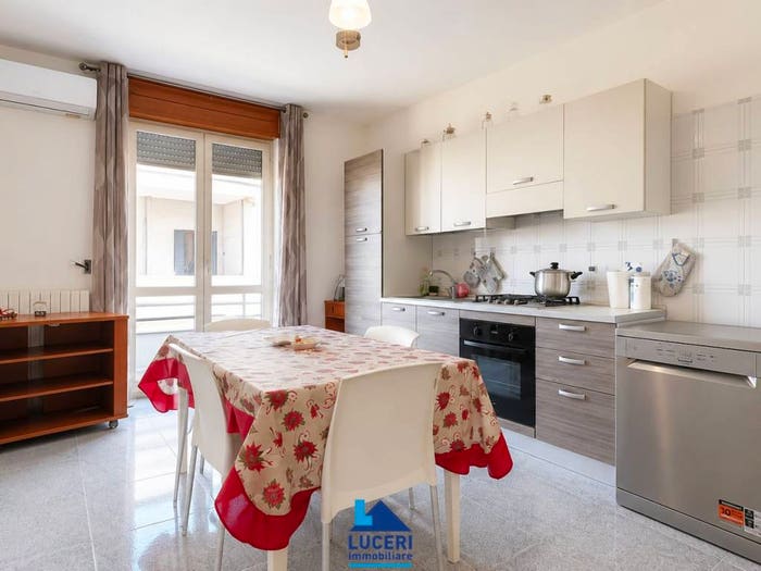 Appartamento quadrilocale in vendita in Via Campestre, Centro, Galatone
