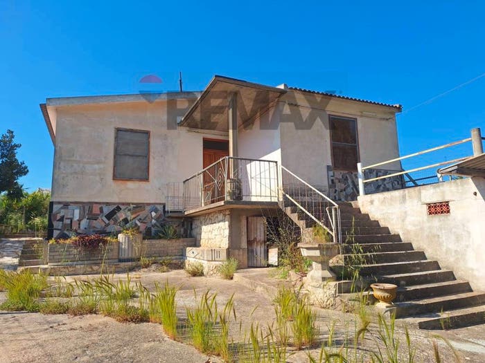 Casa quadrilocale in vendita in Cda Cozzo Re, Comiso