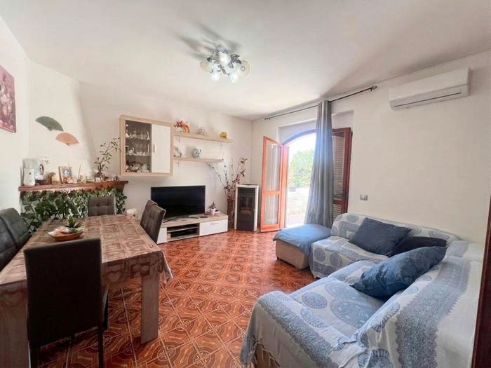 Appartamento bilocale in vendita in Via dei Bougainvillea, Rodi Garganico