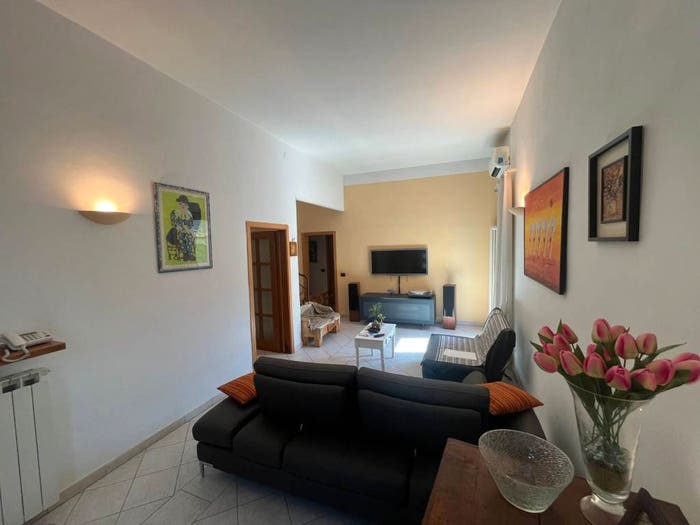 Casa con 6 locali in vendita in Via Galileo Galilei, Centro, Agliana