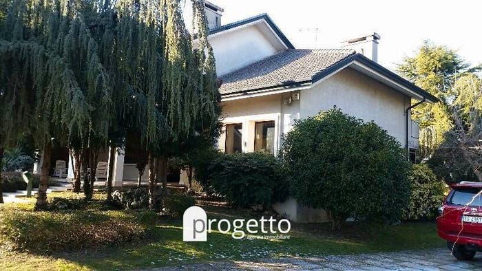 Casa con 6 locali in vendita in Longare