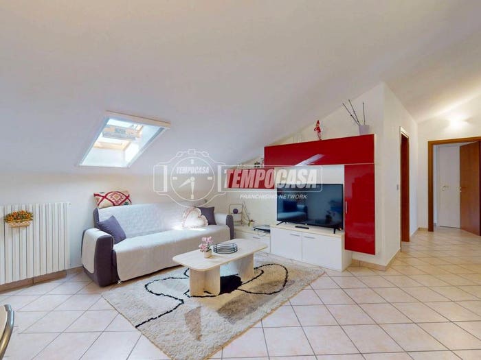 Appartamento trilocale in vendita in Bricco Favole, Cherasco