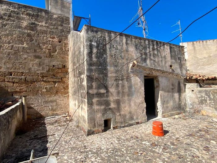 Appartamento con 6 locali in vendita in Via Pietro Sbacchi, Centro, Cinisi