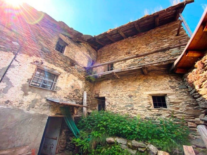 Casa trilocale in vendita in Via Puy e Pequerel, Centro, Fenestrelle