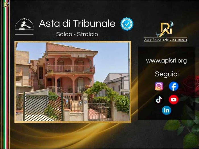 Appartamento con 6 locali in vendita in Via Gabriele D'Annuzio, Centro, Caltagirone