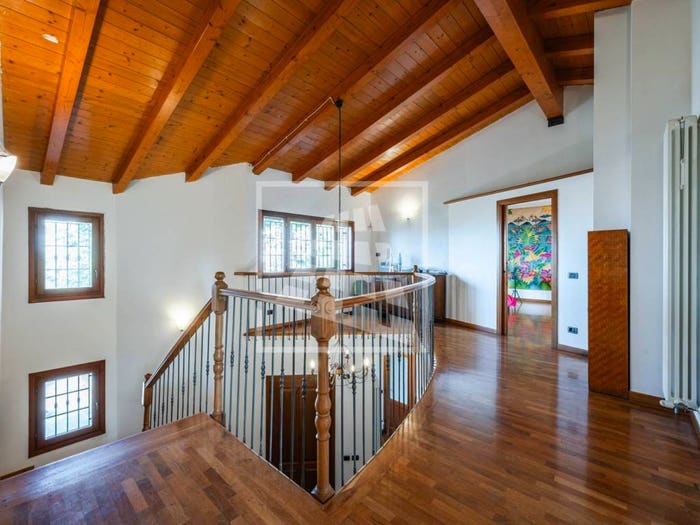 Casa con 5 locali in vendita in Via Caduti della Libertà, Centro, Albinea