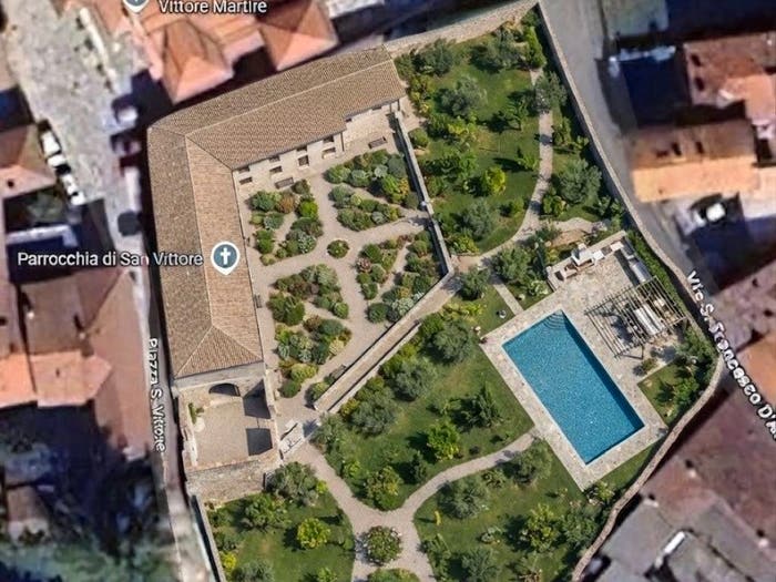 Casa con 6 locali in vendita in Piazza San Vittore, Centro, Arcisate
