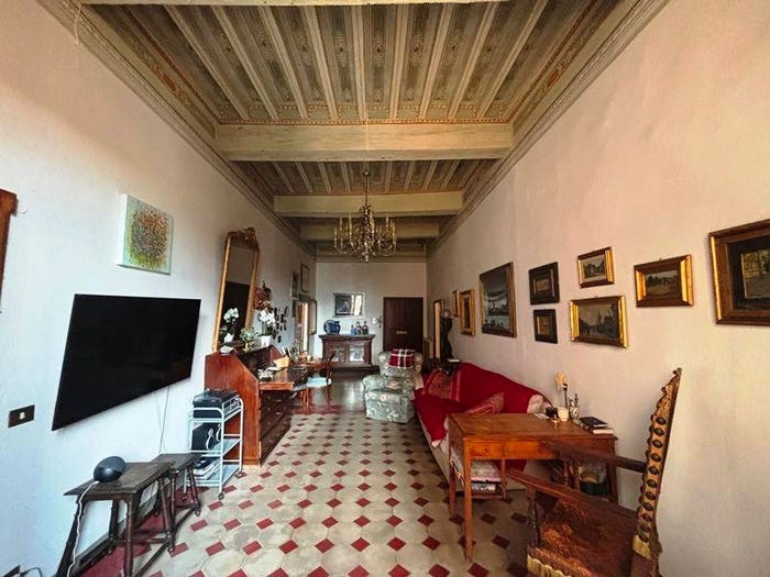 Appartamento con 5 locali in vendita in Via Arunte, Centro, Chiusi