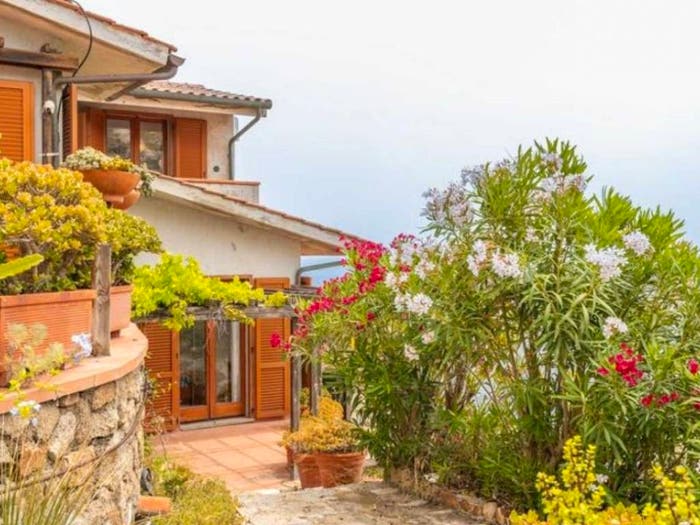 Appartamento con 6 locali in vendita in Via delle Cannelle, Giglio Porto, Isola del Giglio