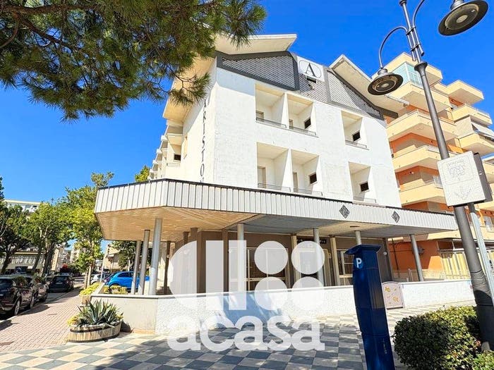 Casa con 6 locali in vendita in Viale Giosuè Carducci, Valverde, Cesenatico