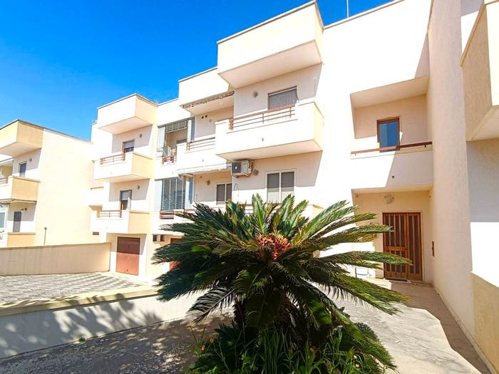 Appartamento quadrilocale in vendita in Via Monti, Centro, Melendugno