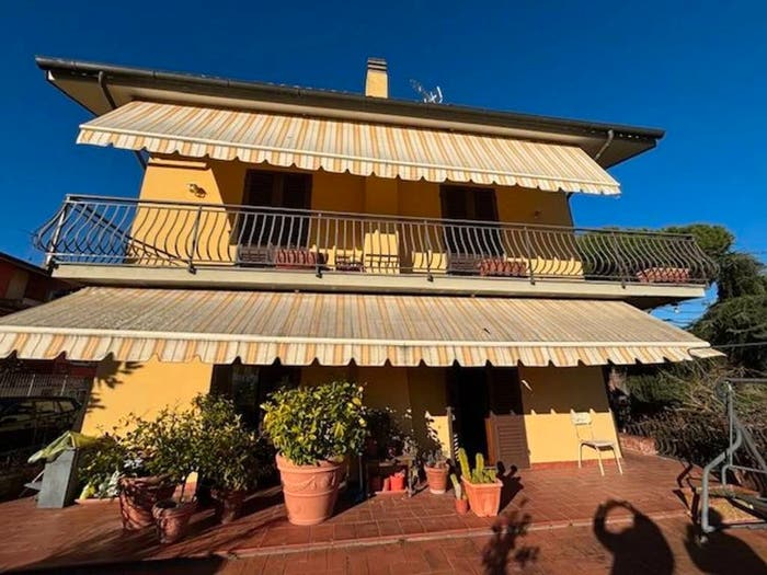 Casa con 6 locali in vendita in Via Bruno Buozzi SNC, Borgo A Buggiano, Buggiano