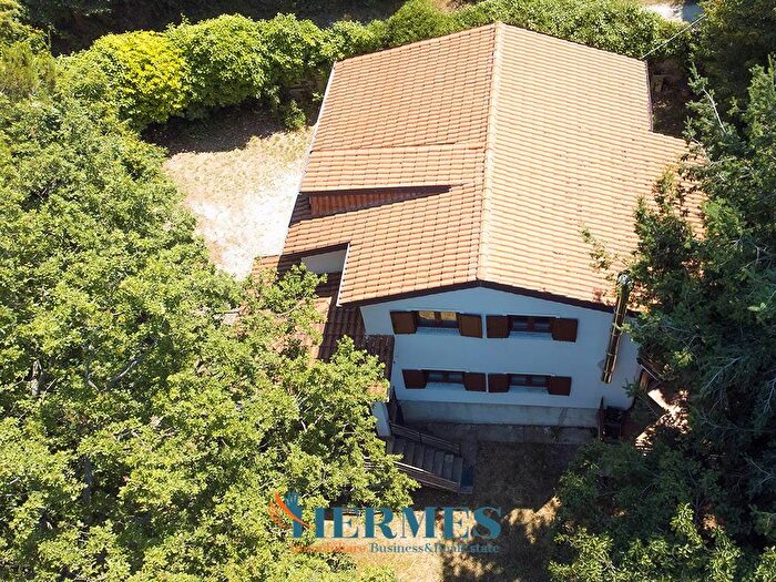 Casa con 6 locali in vendita in Contrada Acquavona, Platania