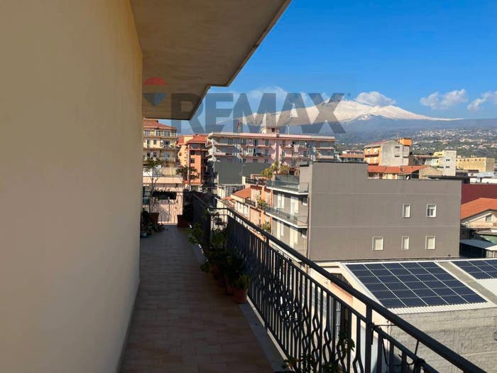 Appartamento con 5 locali in vendita in Via Trieste, Centro, Giarre