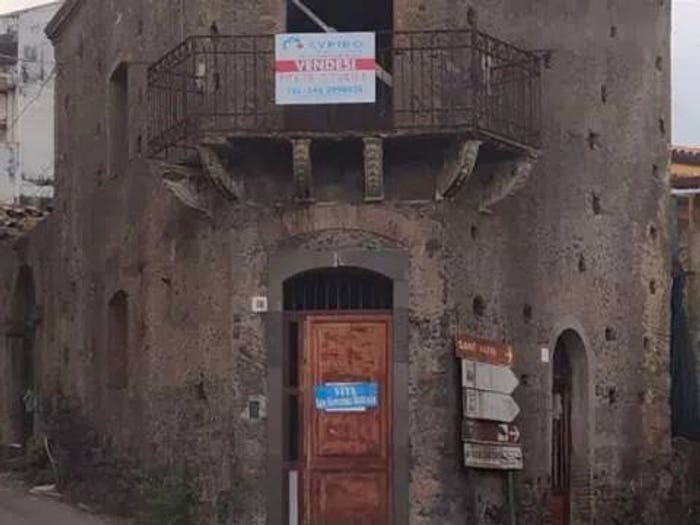 Casa quadrilocale in vendita in Via Arc Salvatore Leonardi, San Giovanni, Giarre