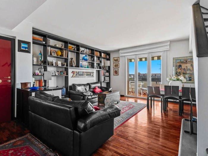 Casa quadrilocale in vendita in Via Imperia, Famagosta, Milano