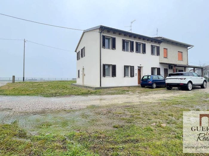 Casa con 6 locali in vendita in Via Provinciale, Scortichino, Bondeno