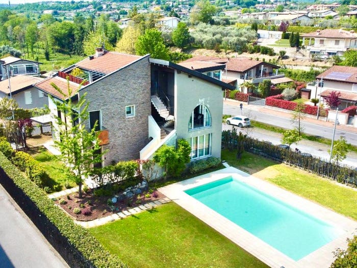 Appartamento trilocale in vendita in Via della Gherla, Moniga del Garda