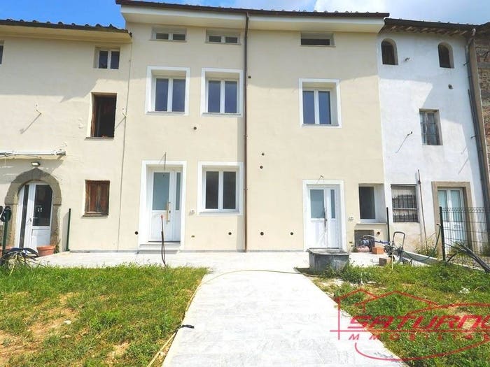 Casa con 6 locali in vendita in Centro, Capannori