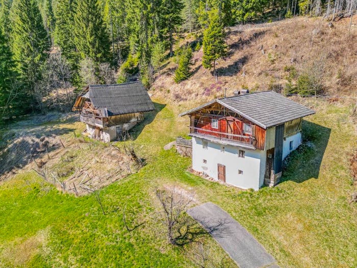 Casa con 6 locali in vendita in Via Lanzen, San Genesio Atesino