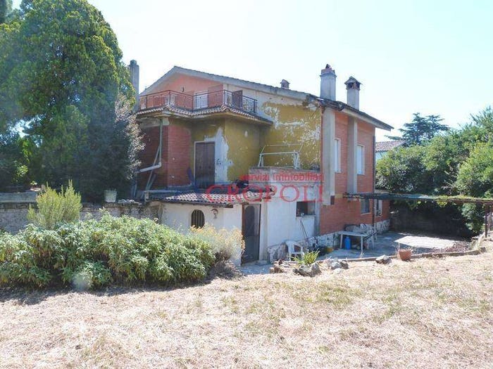 Casa con 6 locali in vendita in via Colle Biadaro, Centro, Anguillara Sabazia