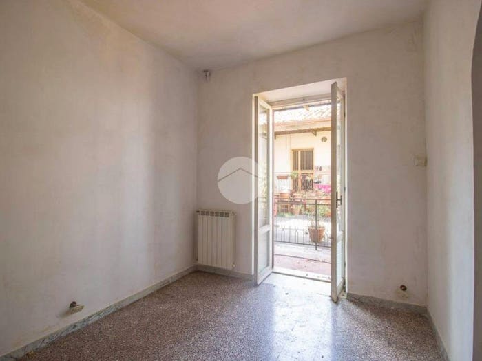 Appartamento con 5 locali in vendita in Via Cavour, Centro, Magliano Sabina