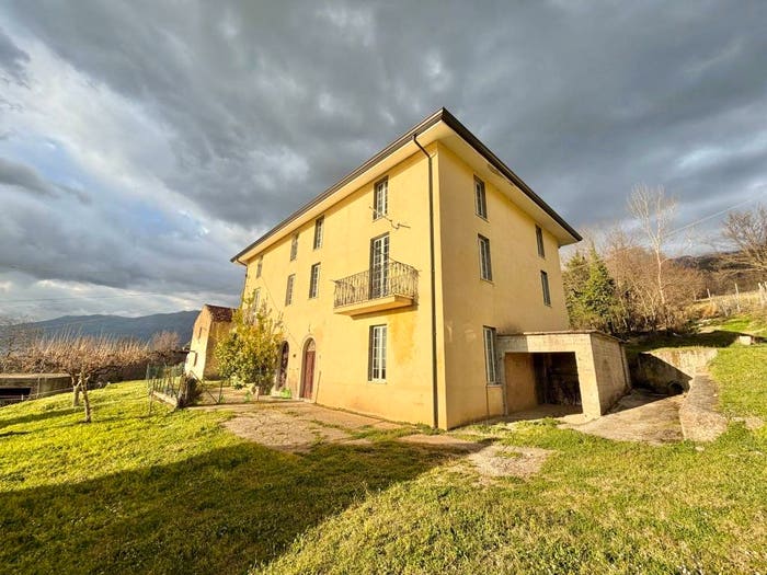 Casa con 5 locali in vendita in Via Valle dell'Aquila, Settefrati