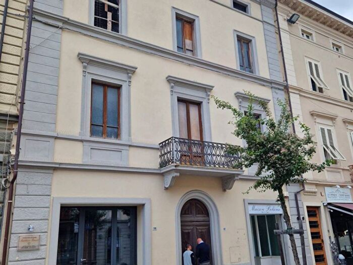 Appartamento in vendita in Via Gramsci, Centro, Lamporecchio