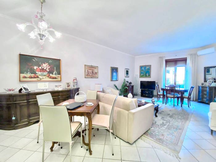 Appartamento trilocale in vendita in Via Po, Centro, Cerveteri