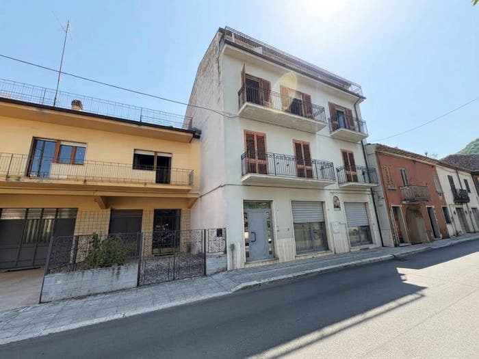 Casa con 5 locali in vendita in Via Calderari, Centro, Bojano