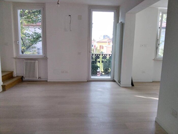 Casa con 6 locali in vendita in Mare, Pesaro