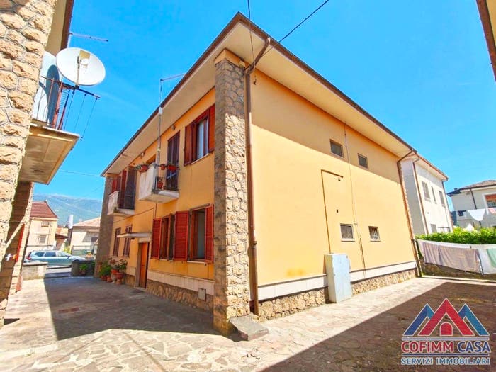 Appartamento trilocale in vendita in Via Borgo San Domenico, Centro, Isola del Liri