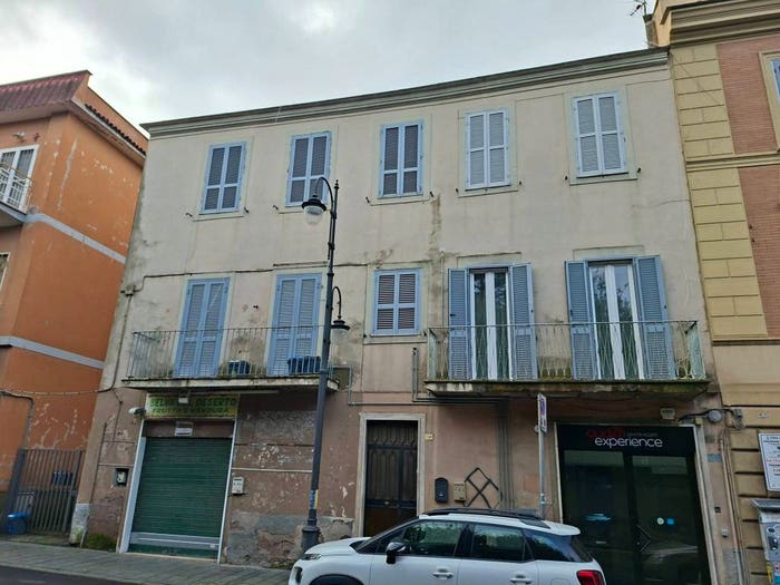 Appartamento trilocale in vendita in Corso Vittoria Colonna, Centro, Marino