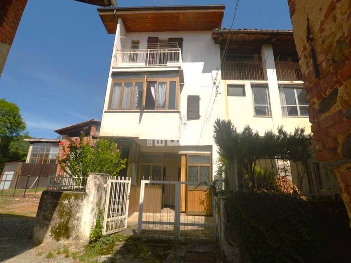 Casa con 5 locali in vendita in Via Goglio, Campo, Castellamonte
