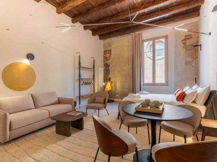 Appartamento con 5 locali in vendita in piazza San Martino, Centro Storico, Bologna