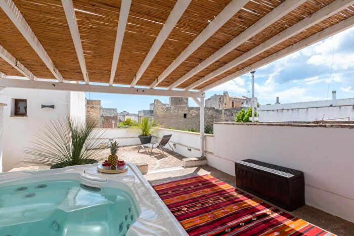 Casa con 5 locali in vendita in Via Santa Sofia, Corsano