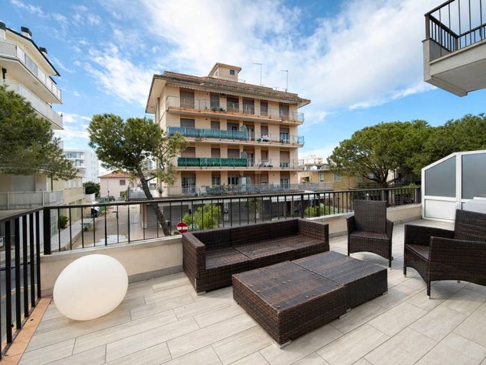 Appartamento quadrilocale in vendita in Via Andrea Bafile, Lido Centro Ovest, Jesolo