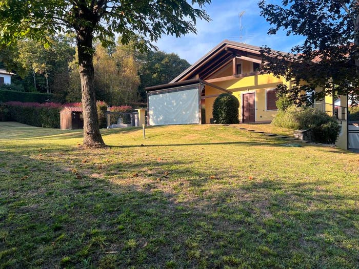 Casa trilocale in vendita in Strada Sesta, Poggio Radioso, Nebbiuno