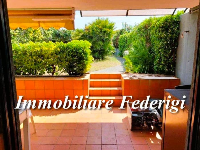 Appartamento bilocale in vendita in Via Luigi Cadorna, Marina di Carrara, Carrara
