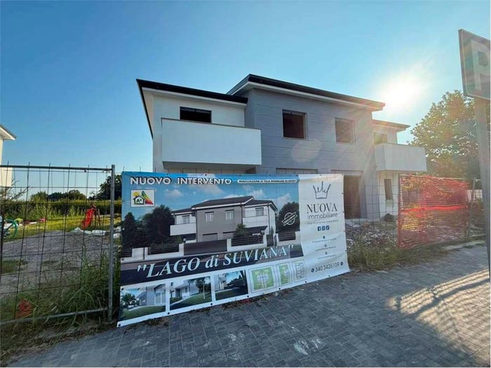Casa con 5 locali in vendita in Via lago di Suviano, Cibeno, Carpi