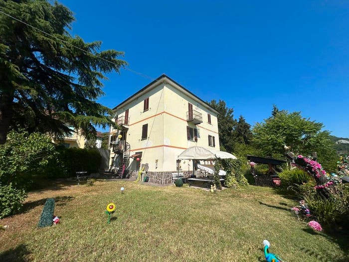 Casa trilocale in vendita in Mombaldone