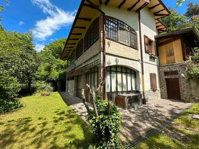Casa con 6 locali in vendita in Castel d'Aiano